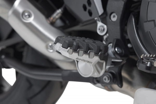 D9398-737-00_01.tif[1419167]